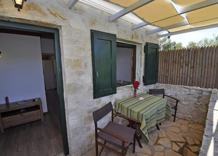 Adamantia Newly Built Small A1 3* Gaios